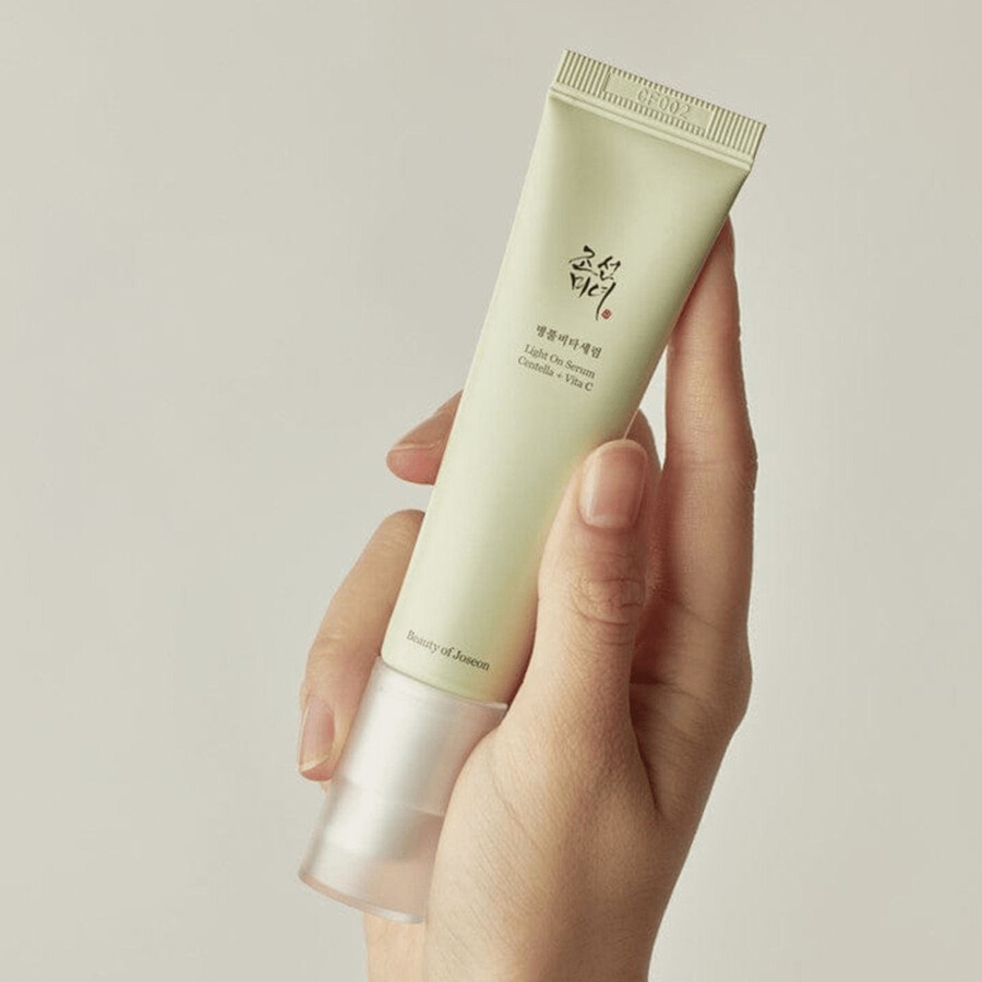light on serum centella vita c